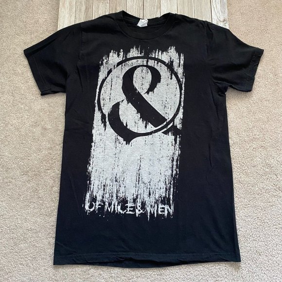 Of Mice & Men M Black Gray Logo Band Graphic Band Tee T-Shirt Metalcore Music - Picture 1 of 12